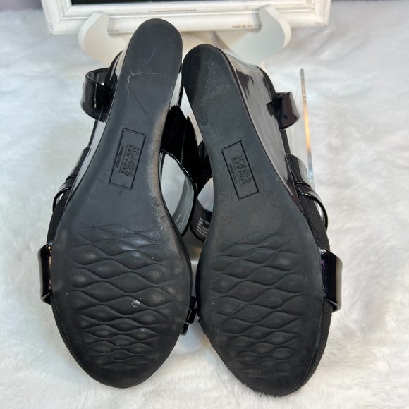Jones New York Patent Leather Wedge Sandals, Size 8 - Picture 7 of 8